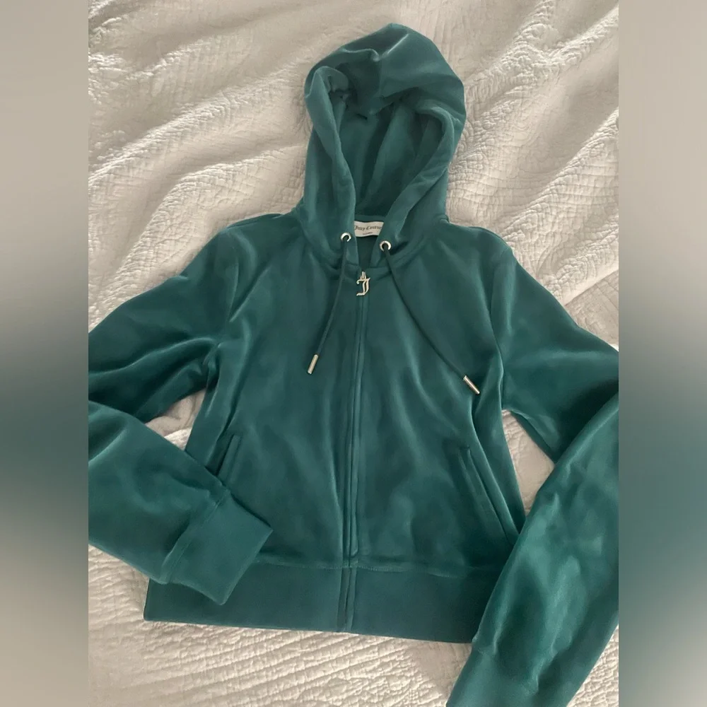 Full juicy track suit for a great price! Super soft and effortlessly cute - Picture 1 of 6